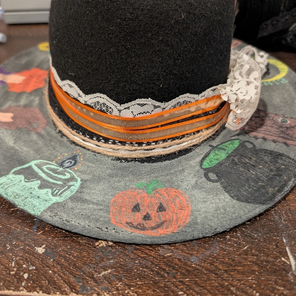 Hocus Pocus Halloween Custom Painted Hat - Picture 3 of 6